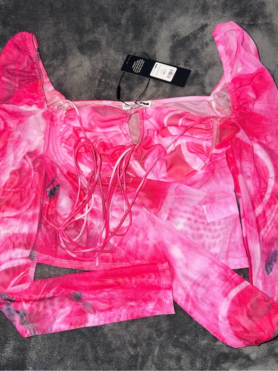 Fashion Nova Tops - Fashion Nova Spring Fling Mesh Crop Top